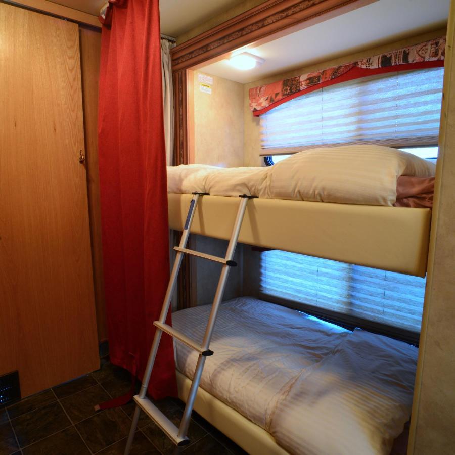 Luxury American Rv With Hot Tub West Chiltington Εξωτερικό φωτογραφία